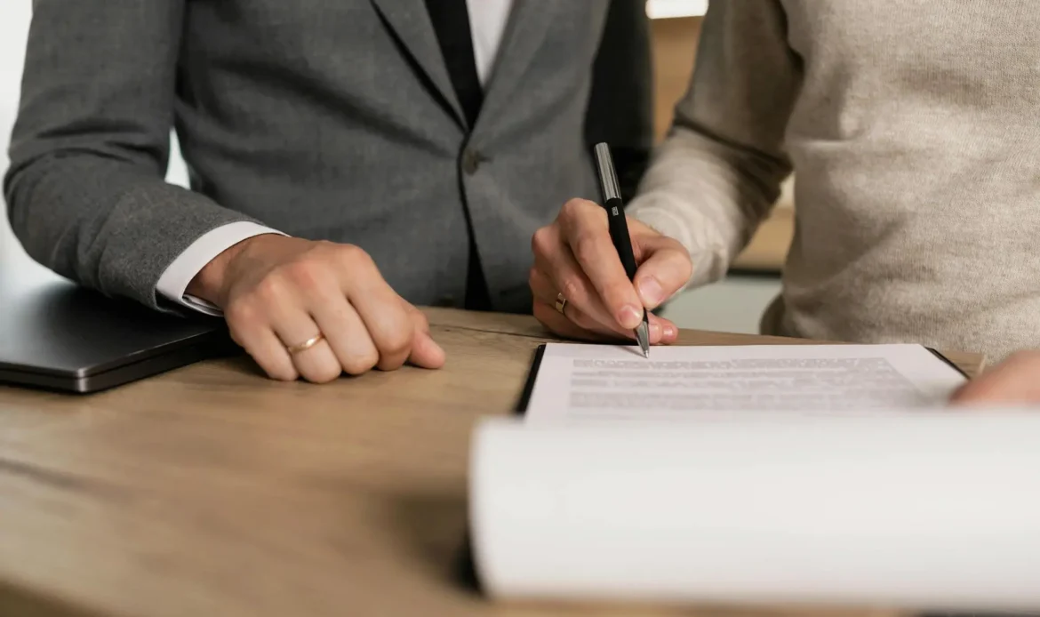 الطرد التعسفي في المغرب: الشروط، التعويض، وآجال رفع الدعوى الطرد التعسفي في المغرب